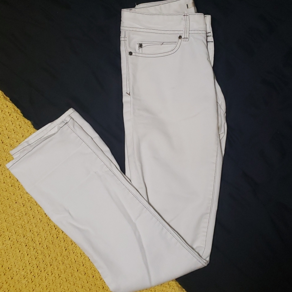 GAP White Jeans- Lowrise/ Straight Leg
